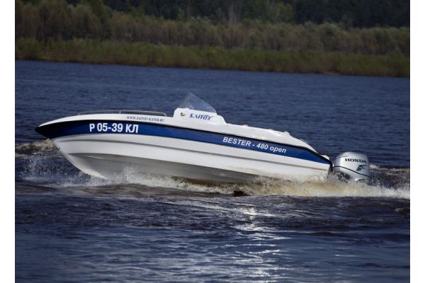 Стеклопластиковая моторная лодка Бестер-480Р корпус