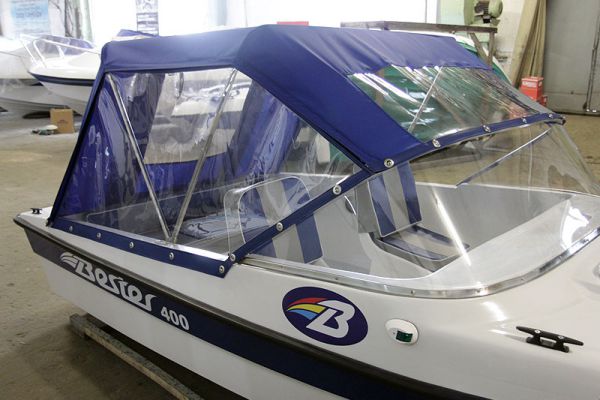 Стеклопластиковая моторная лодка Бестер-400 ходовой тент
